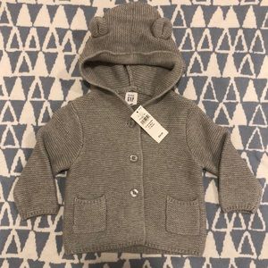 NWT Baby Gap gray hooded sweater with bear ears